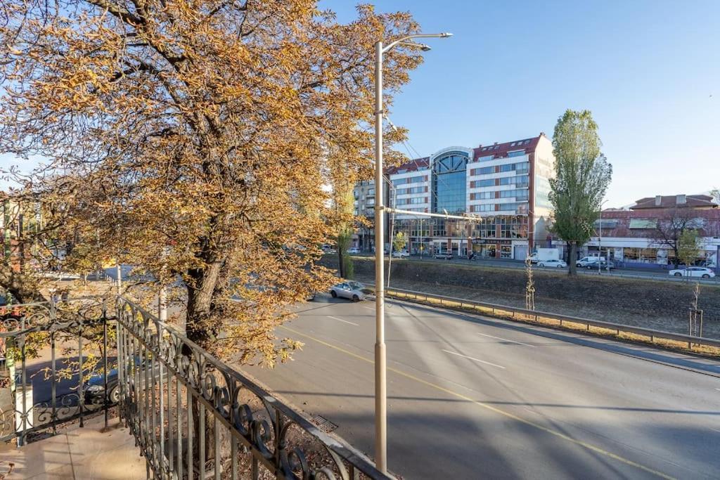 Stylish Stay - 2Bdr, 2Bthr+ Free Parking Sofia Exterior foto